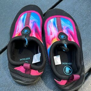Body glove water shoes